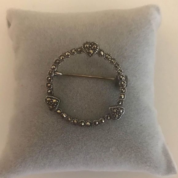 STERLING (.925) SILVER marcasite  BROOCH-PIN, HEART AND BEADS  circle - Picture 1 of 2